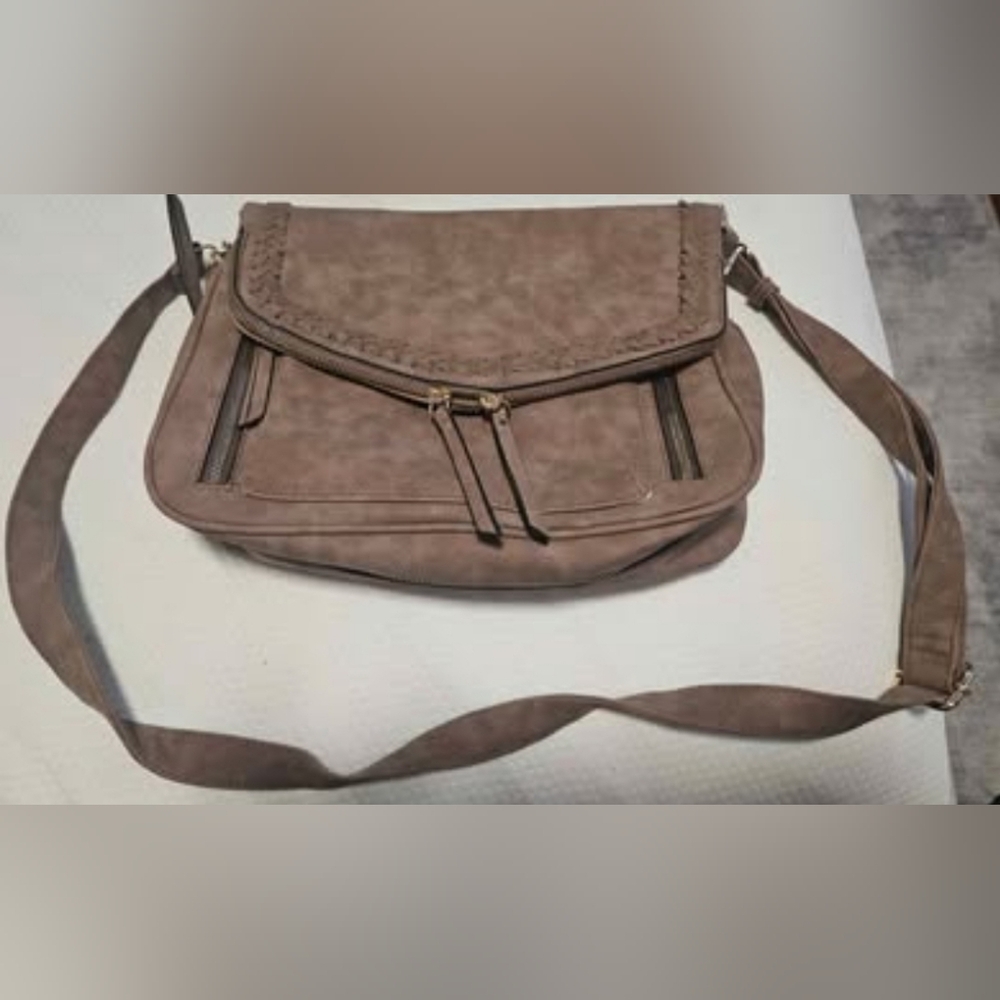 Crossbody purse